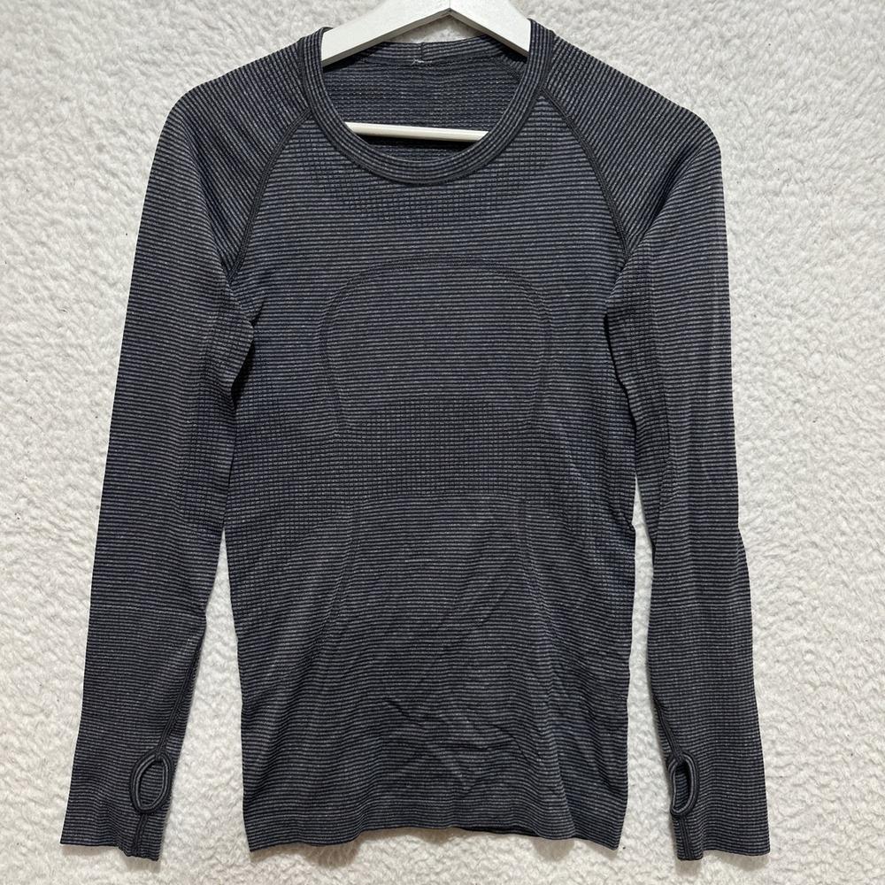 Lululemon Swiftly Tech‎ Long Sleeve Women's 4 Lightweight Fabric Seamless Logo